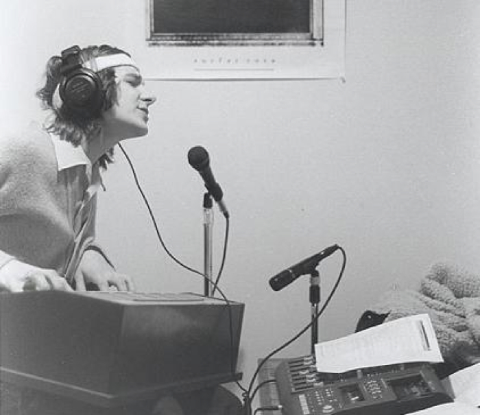 Kissed Her Little Sister: Cocaine